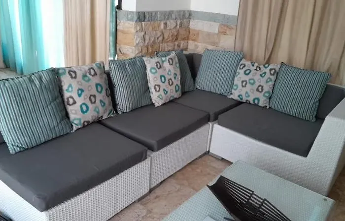Villa Largest In Royal C1 - Turquoise